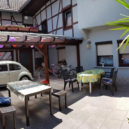 Gaestezimmer & Ferienwohnungen Thon Herbsleben Exteriér fotografie