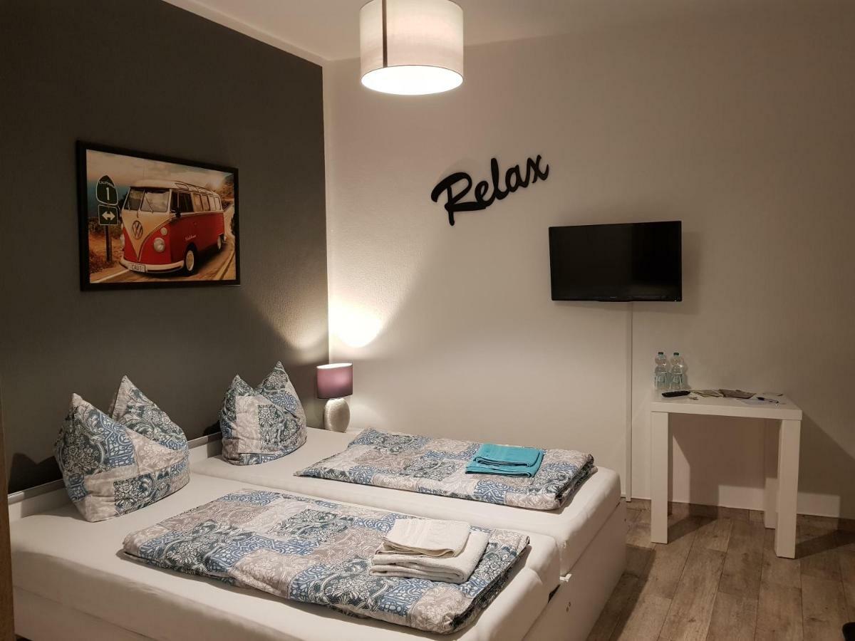 Gaestezimmer & Ferienwohnungen Thon Herbsleben Exteriér fotografie