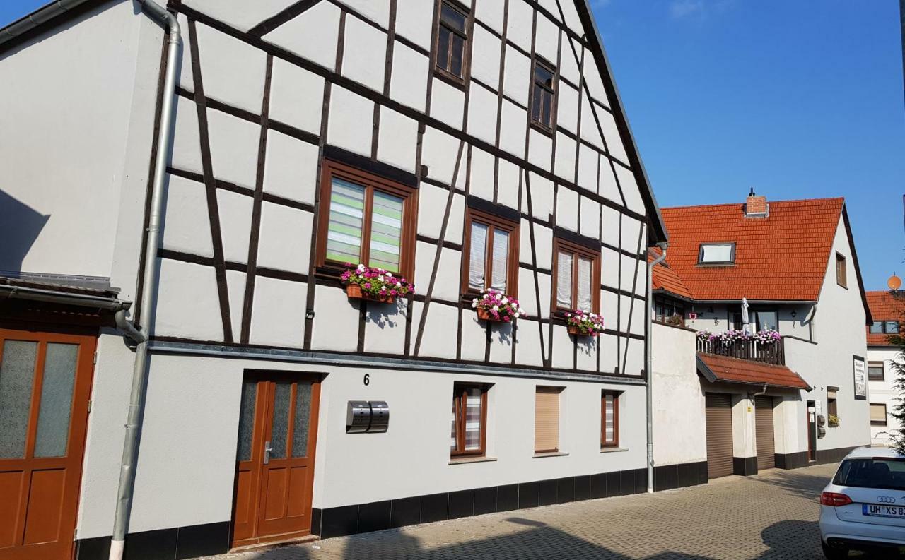 Gaestezimmer & Ferienwohnungen Thon Herbsleben Exteriér fotografie