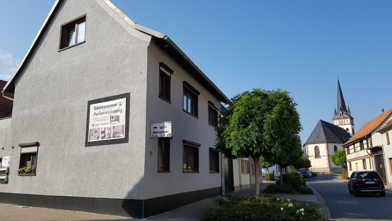 Gaestezimmer & Ferienwohnungen Thon Herbsleben Exteriér fotografie